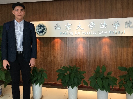 圖說：亞洲大學財法系碩士生賴苡任，擊敗眾多台港澳陸法律高材生，脫穎而出，錄取北京大學法學院博士班！